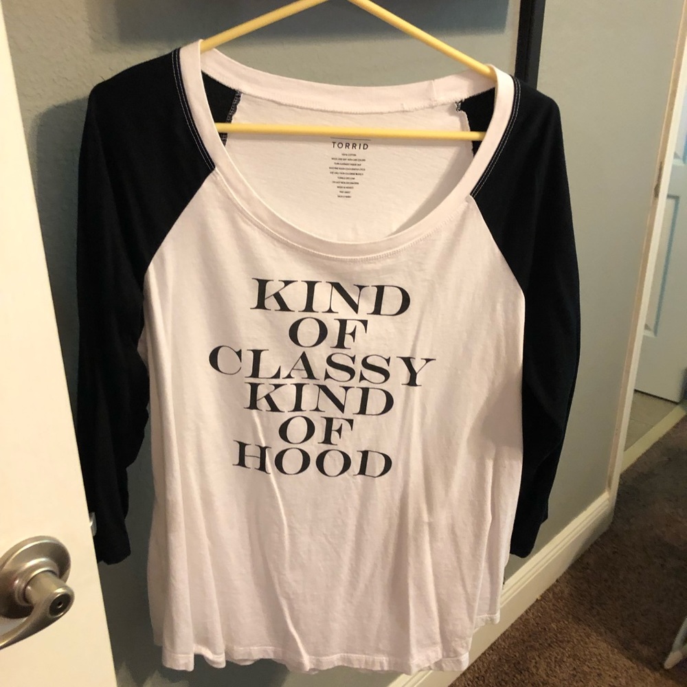 Black and white long sleeve tee